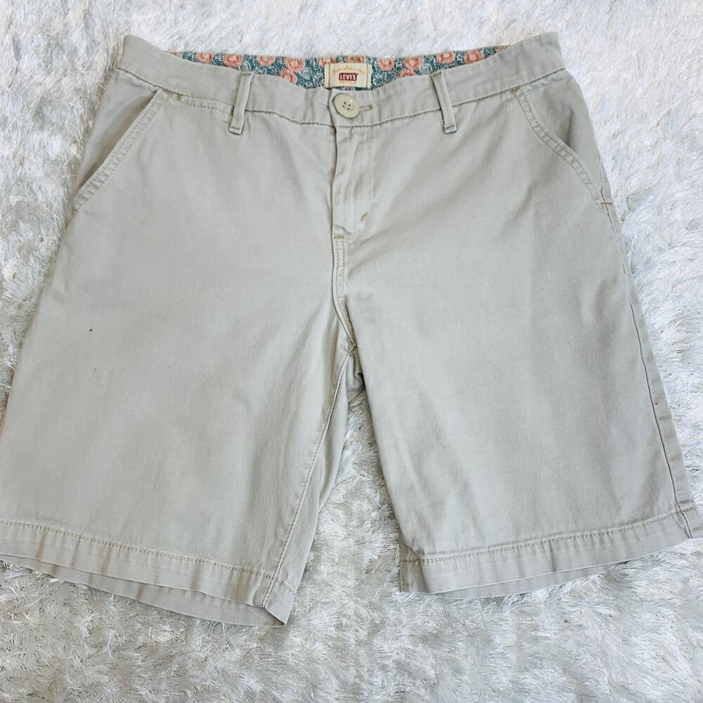 Levi's Beige Flat Front Chino Shorts Sz 8